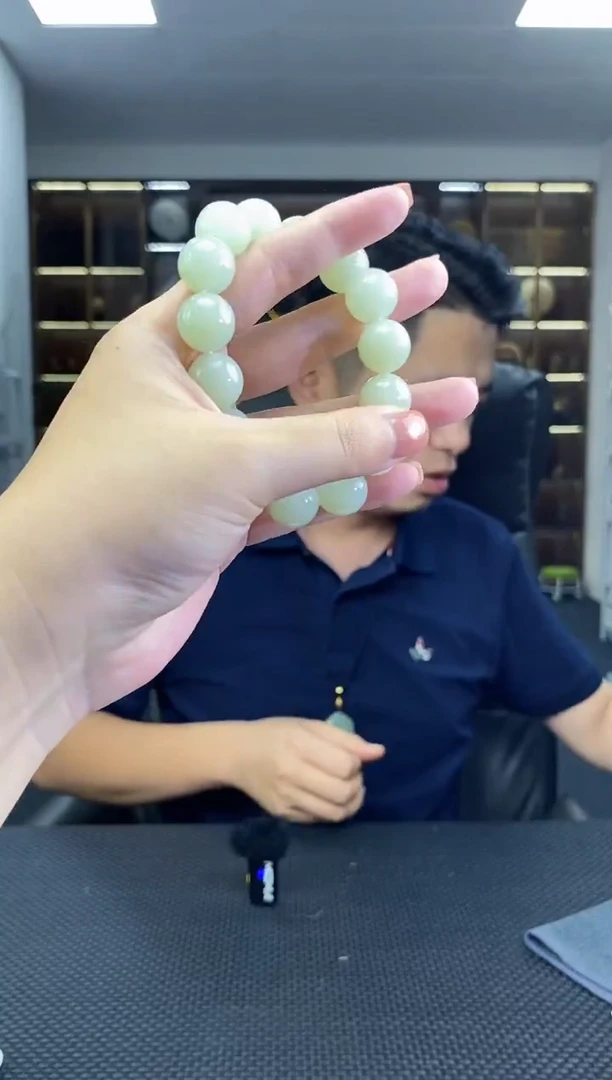 颈饰未镶嵌和田玉白玉圆珠卡14手串