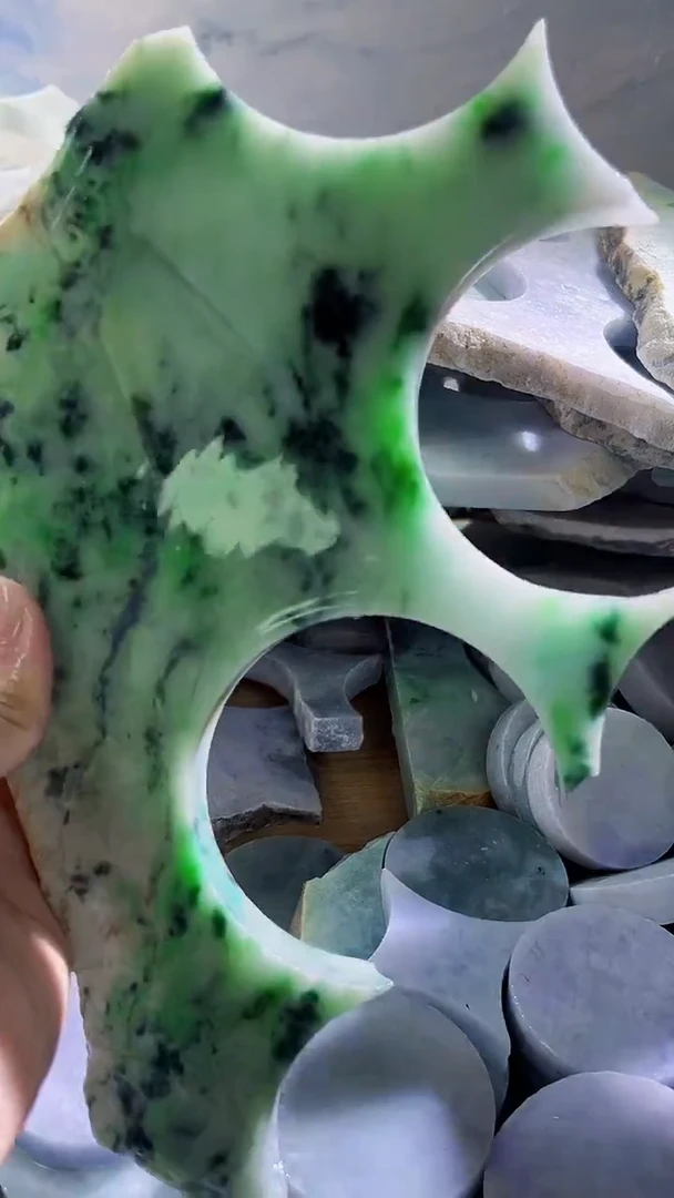 翡翠裸石 缅甸翡翠A货安3002