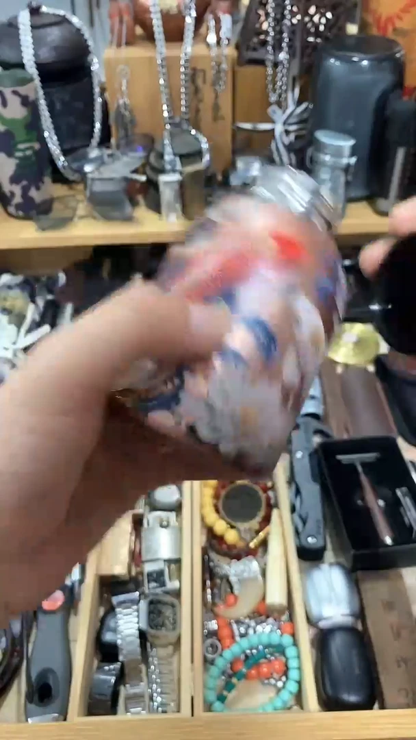 瓷片闪购商品  如图所示