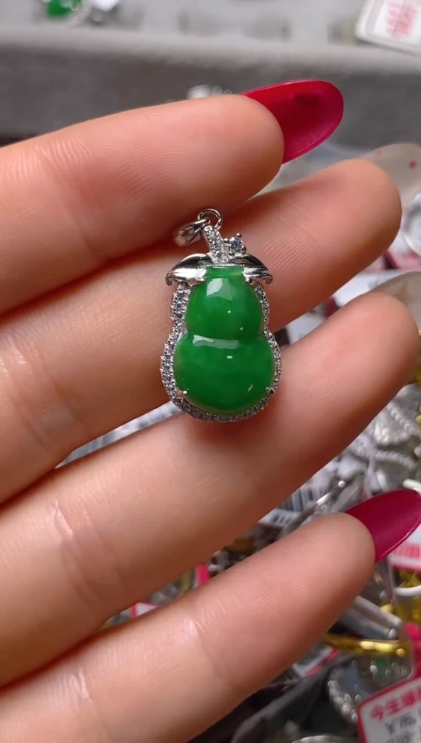 银S925镶嵌戒指翡翠百内无证书