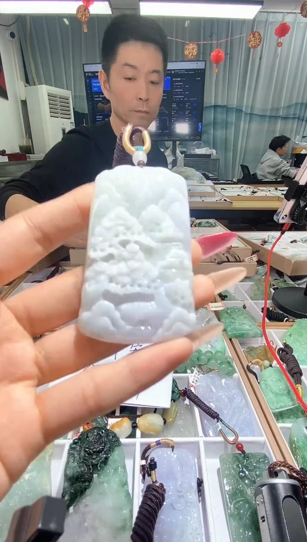 【闪购商品】翡翠颈饰未镶嵌天然缅甸翡翠A货未镶嵌