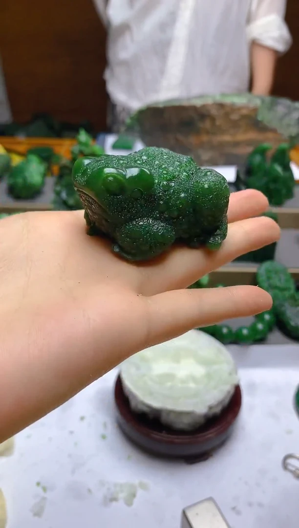 和田玉（碧玉）未镶嵌摆件1