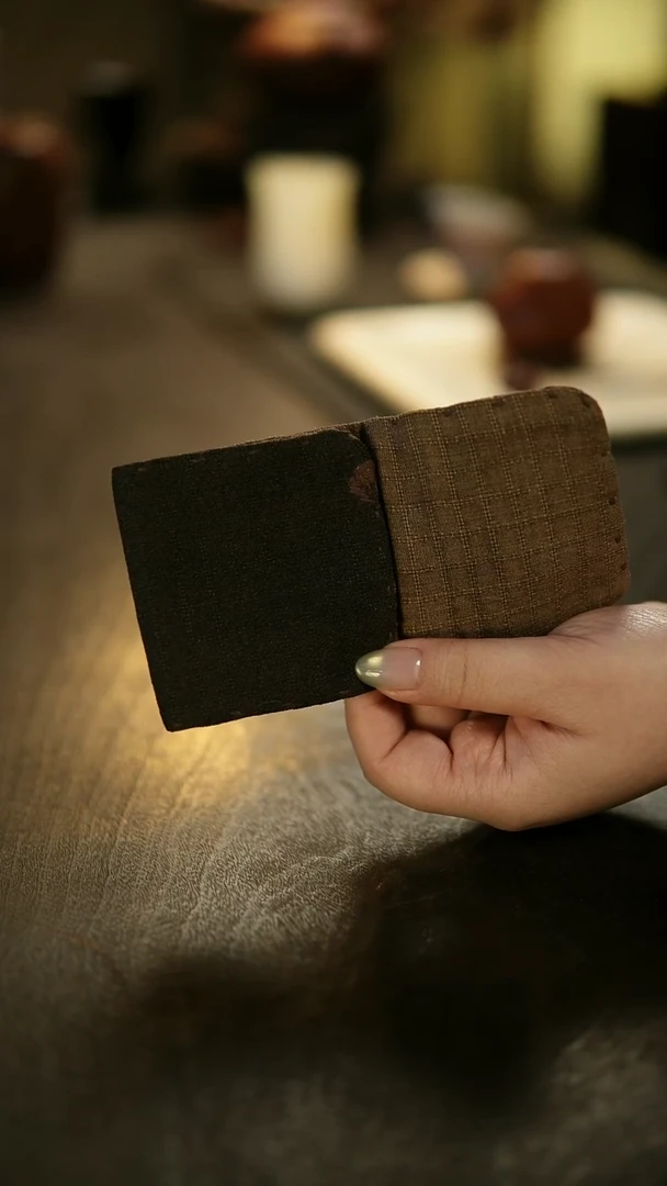 阿眠    香云纱真丝格纹禅意茶巾小号