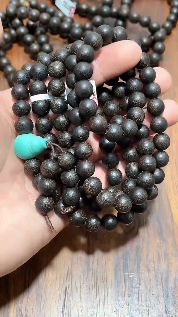 【闪购商品】檀香木精品推荐海南黑油格佛头