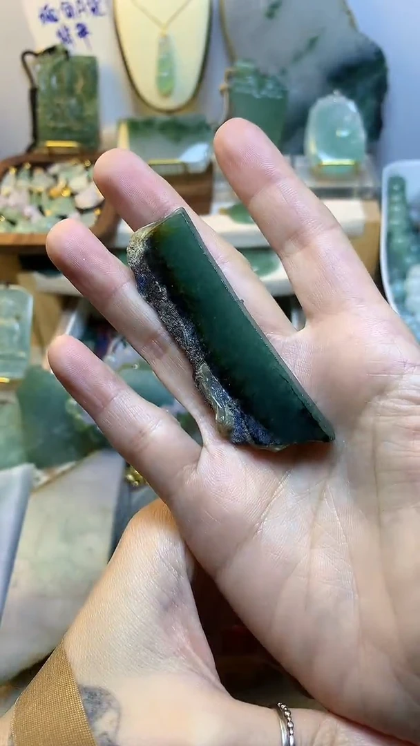 未镶嵌挂件翡翠果**赖 缅甸A货翡翠，没有运费险
