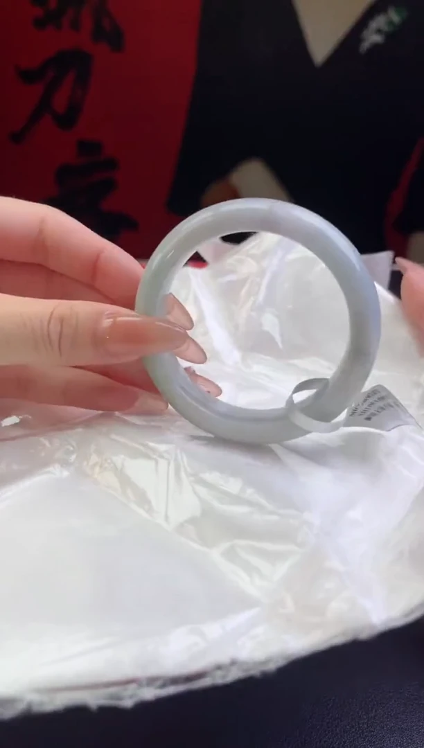 【闪购商品】翡翠手镯未镶嵌翡翠手镯