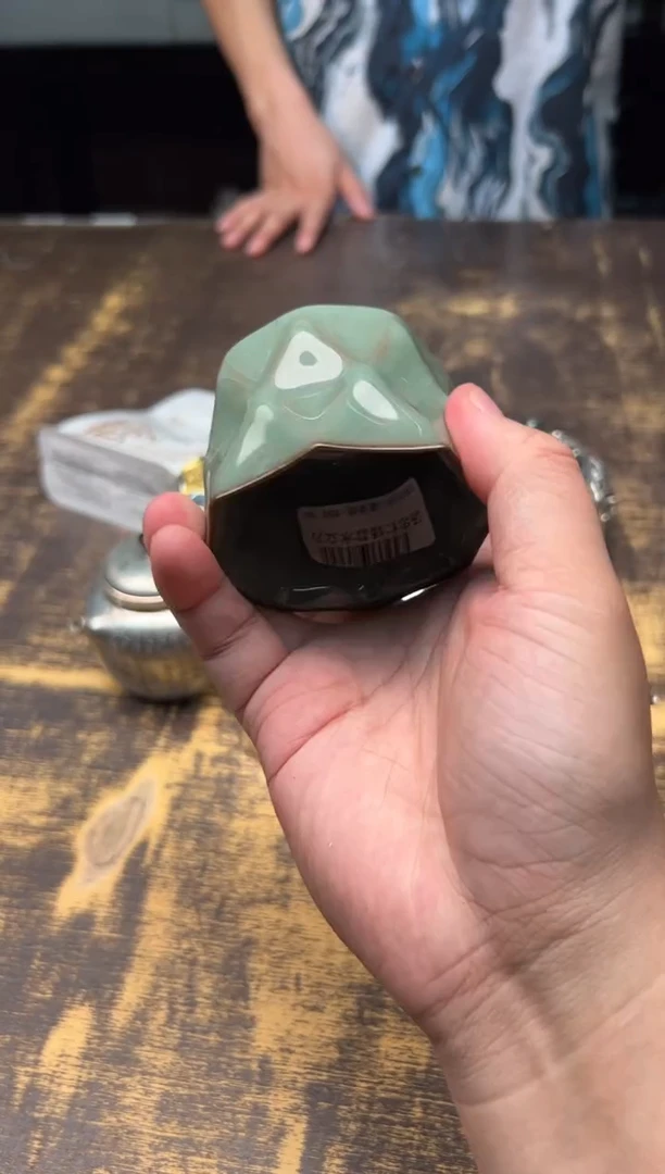 A****y汤忠仁矮款水立方单杯