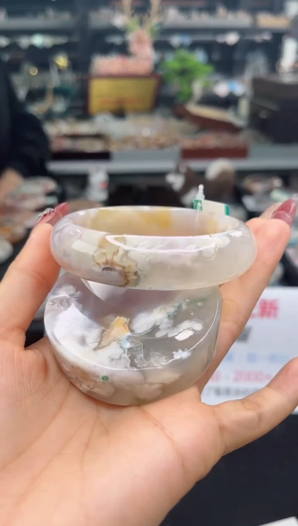 【闪购商品】石英质玉手镯未镶嵌60圈口（赠品镯心）3900007