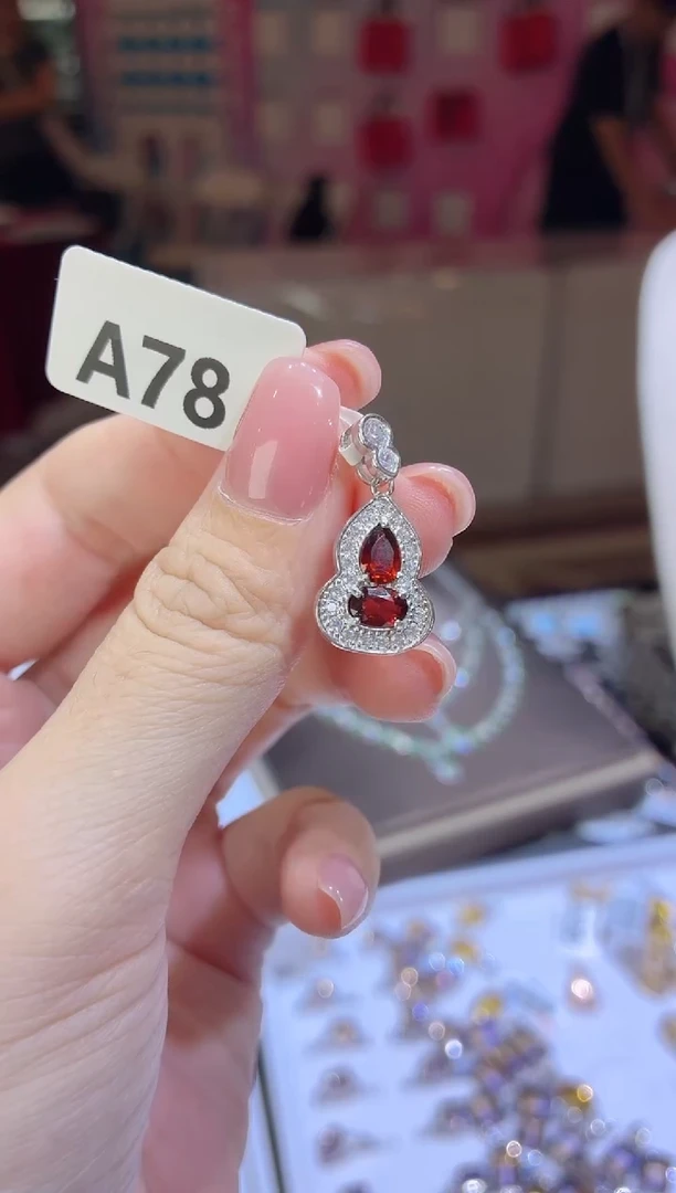 银S925镶嵌吊坠(不含链)石榴石多样性发一A78