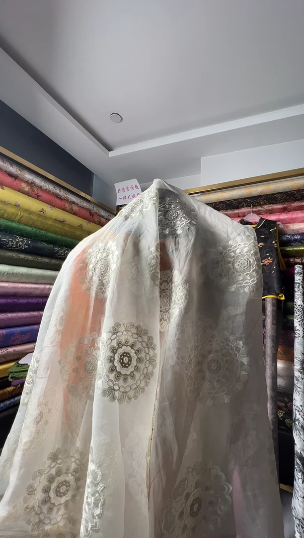 桑蚕丝刺绣超薄真丝销（瑕）