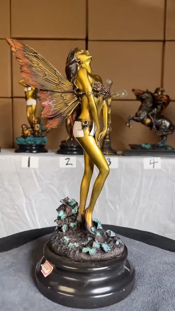 精铜材质精美雕塑