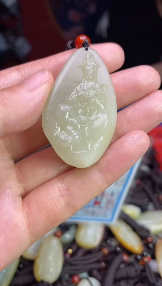 未镶嵌和田玉挂件1