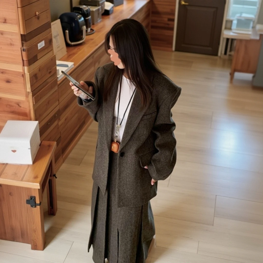 韩式高智感西装毛呢套装女2025冬装高级气质慵懒氛围感外套半身裙