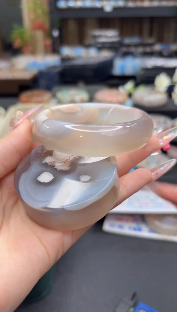 未镶嵌手镯石英质玉262(57圈赠送镯心)