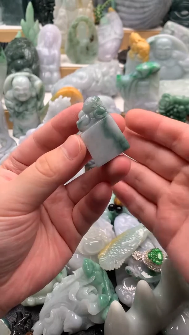 吊坠(不含链)未镶嵌翡翠1