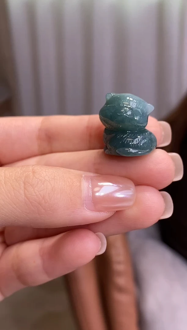 颈饰未镶嵌翡翠猫