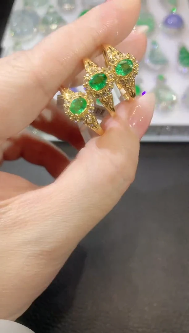 【云中意】-祖母绿戒指 - 多样性发货一件