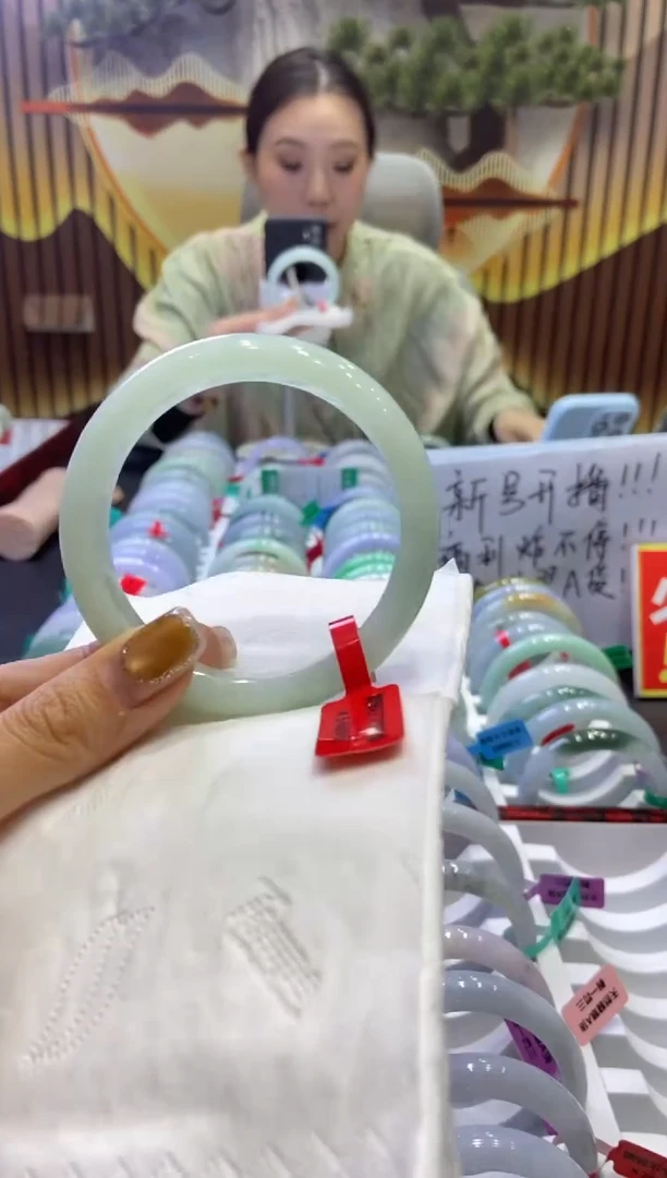 未镶嵌手镯翡翠0008022