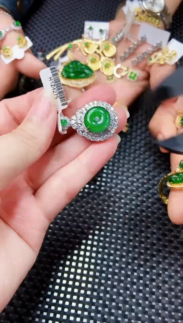 【闪购商品】翡翠吊坠(不含链)未镶嵌111111111