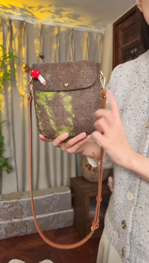 羊毛非遗羊毛毡包 青苔