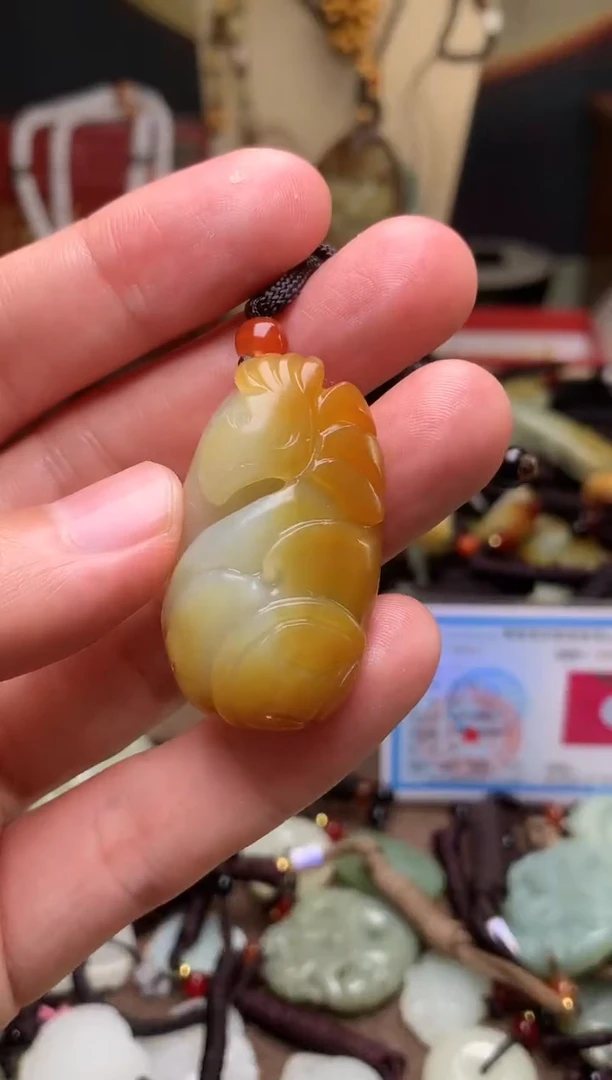 颈饰未镶嵌和田玉新疆料青海料清水和田玉吊坠