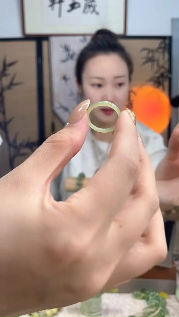 未镶嵌戒指和田玉小*.多样性发货其中发一