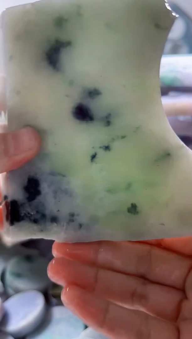 翡翠裸石缅甸翡翠A货轩6813