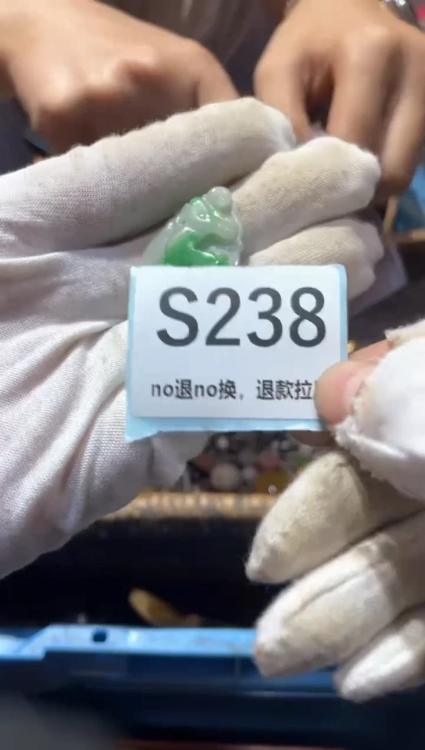 瓷片昱*东轩直播链接火爆火爆