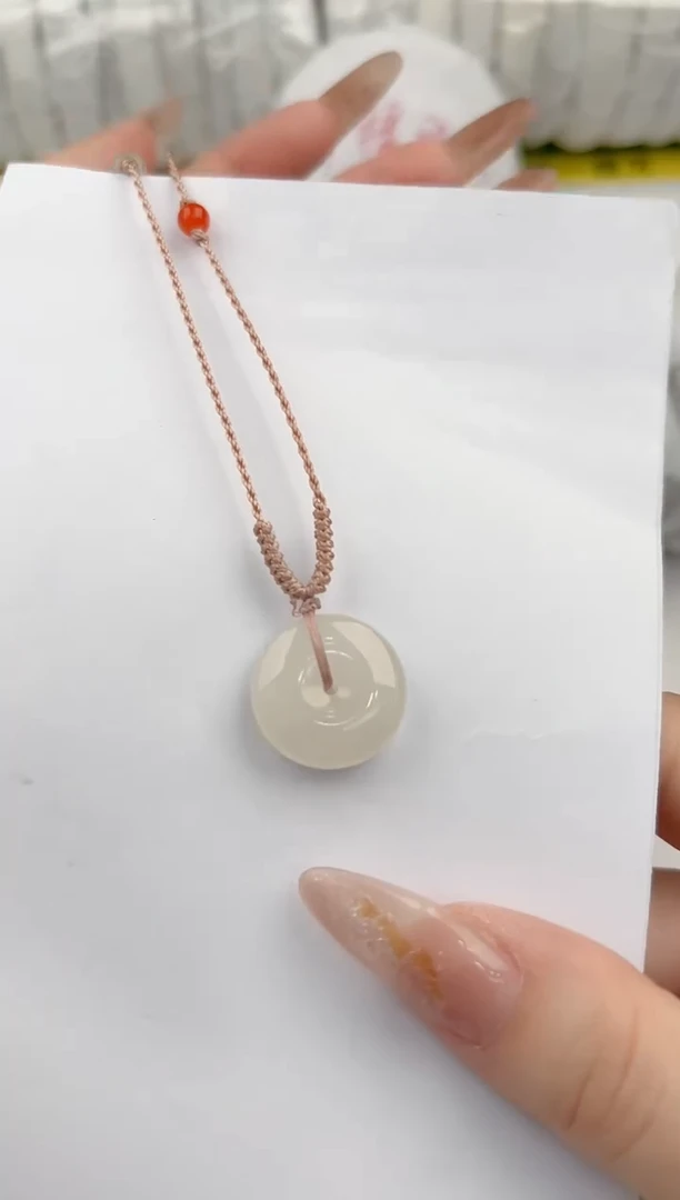 【闪购商品】和田玉颈饰未镶嵌1颜色微差无瑕