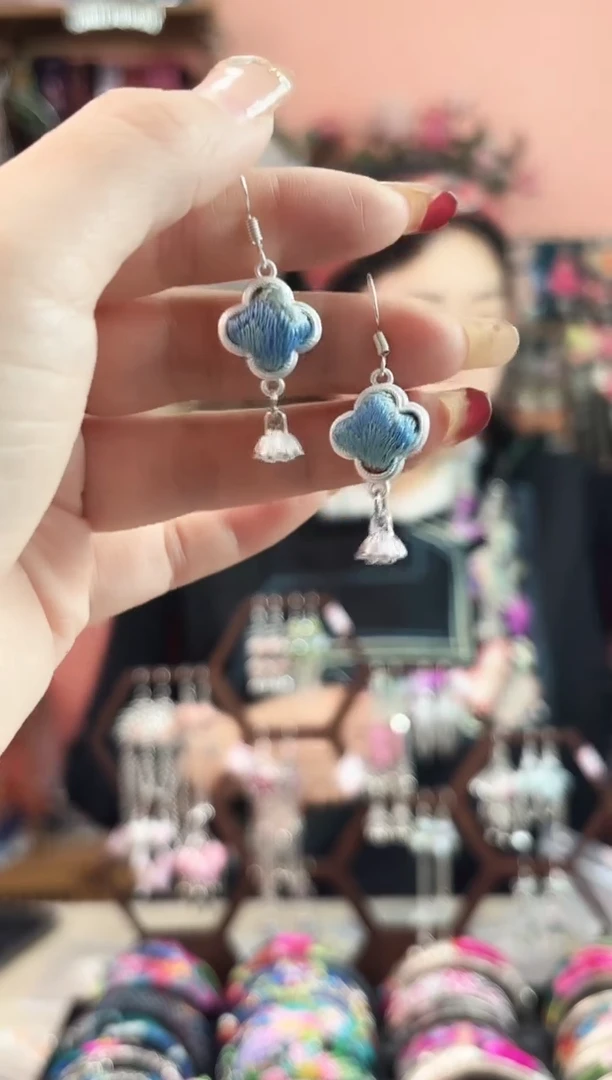 艺枝独绣手工饰品158