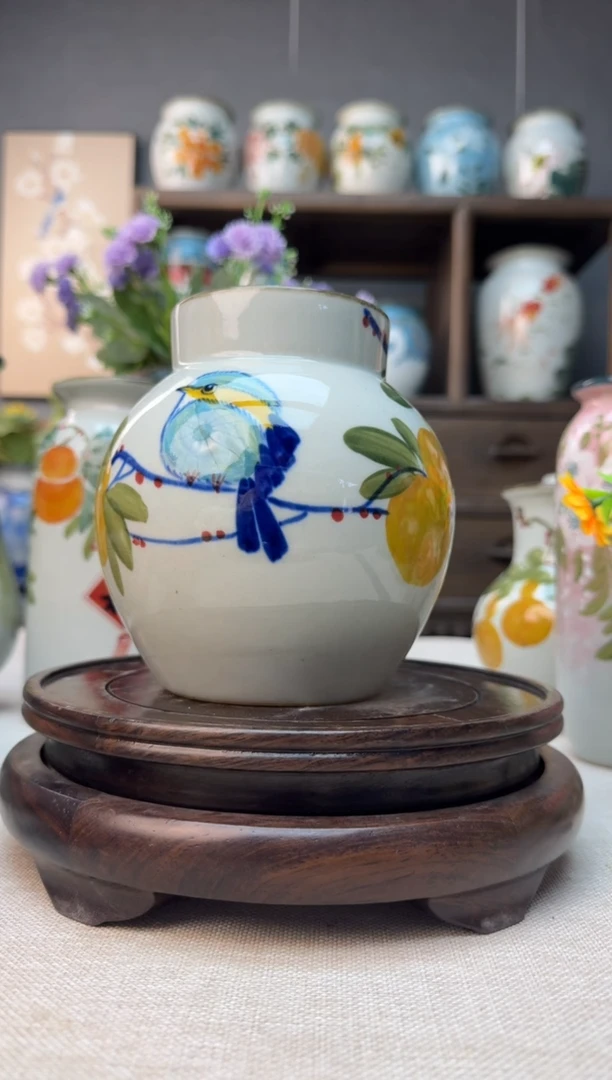 【闪购商品】瓶景德镇手绘陶瓷花瓶底部无孔高14口7左右