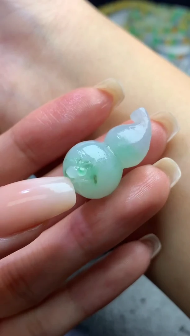 未镶嵌定制翡翠毛货 24.8-12.5-4.4