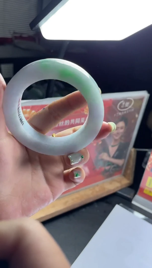 【闪购商品】定制翡翠手镯未镶嵌手镯DDQ/发一件
