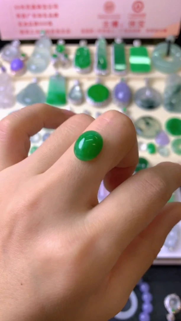 未镶嵌定制翡翠风*裸玉（客户意向镶嵌）