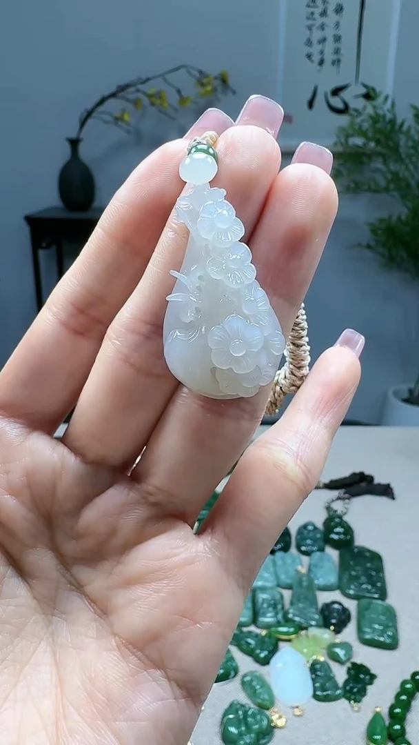 未镶嵌和田玉挂件1