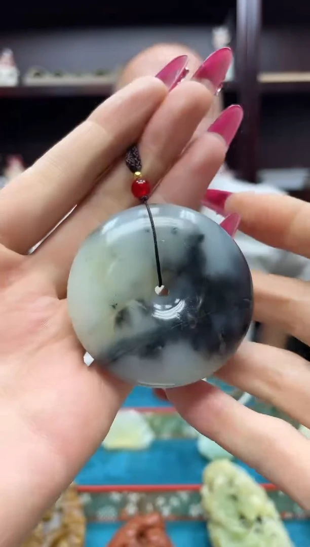 未镶嵌岫玉吊坠·