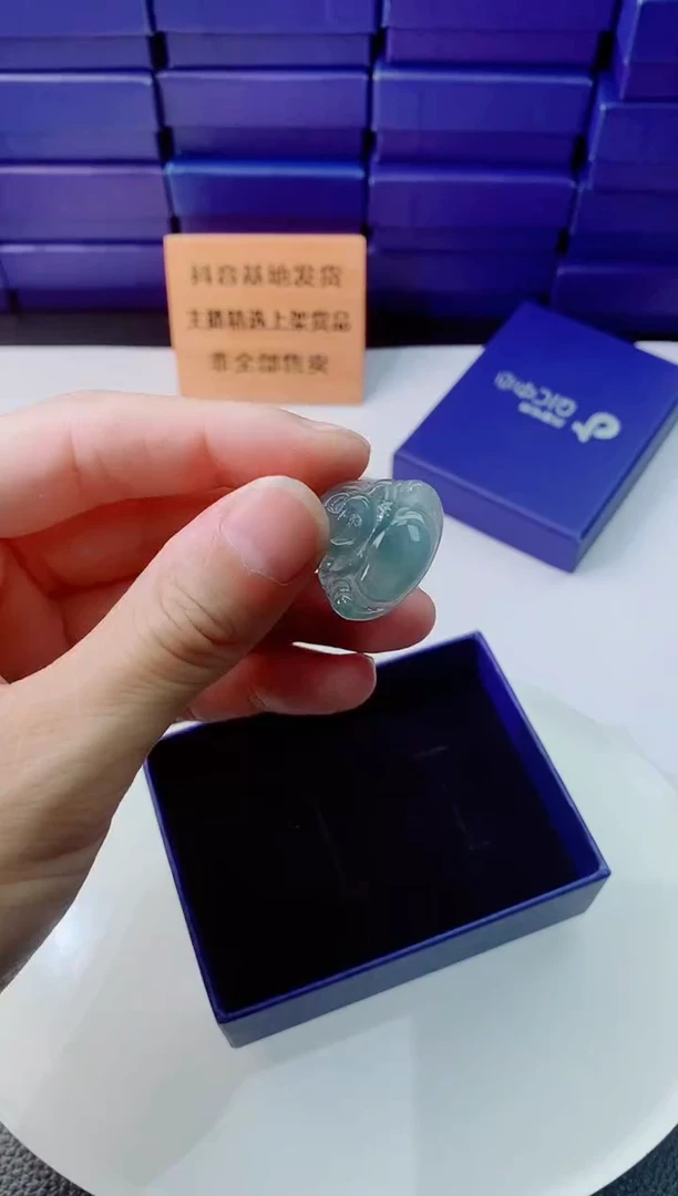 翡翠未镶嵌颈饰1111111111