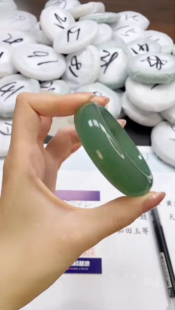 石英质玉手镯未镶嵌D342-56