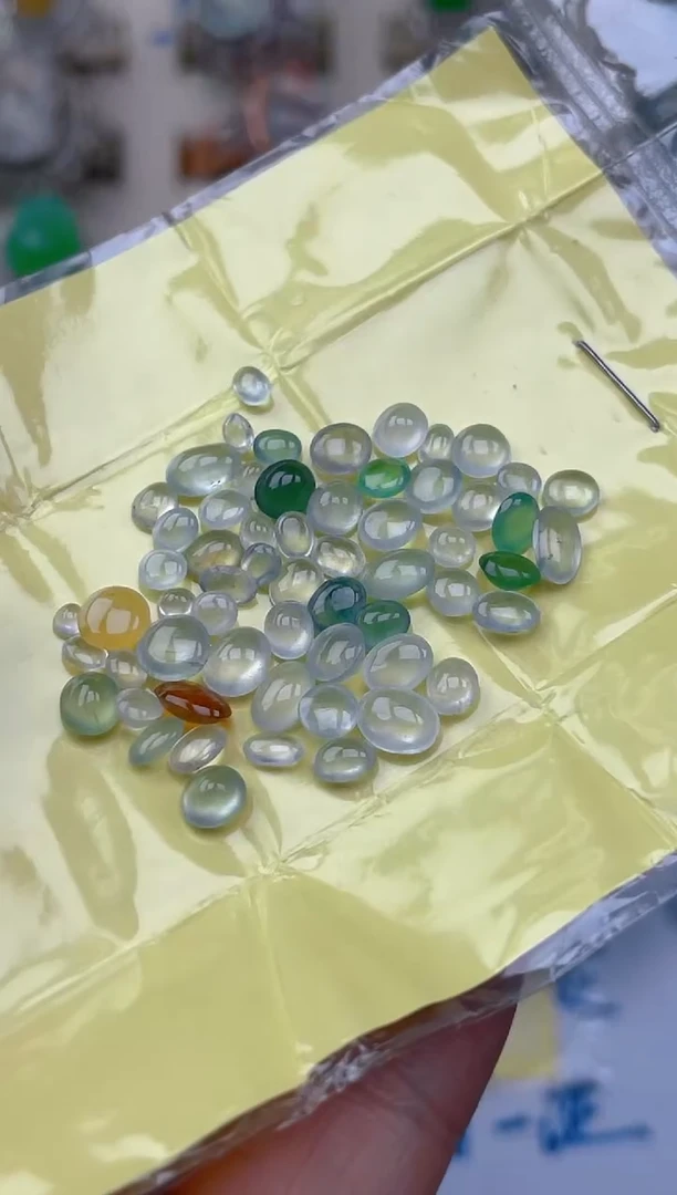 未镶嵌定制翡翠天然翡翠蛋面41