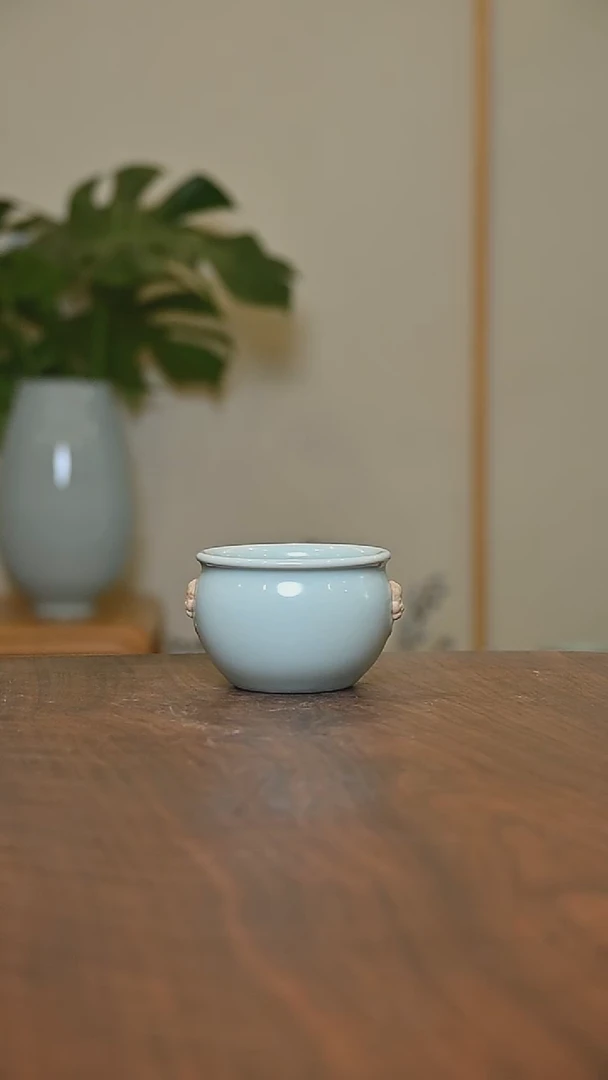 虎头缸杯 天青 微瑕 朱晓辉款