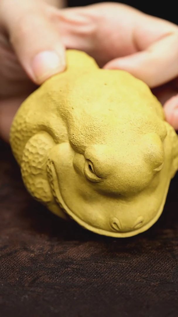 紫砂茶宠金蟾、，。