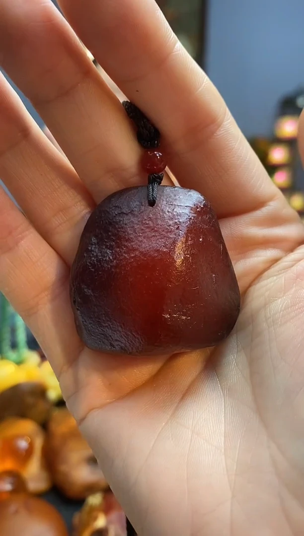 琥珀颈饰未镶嵌吊坠
