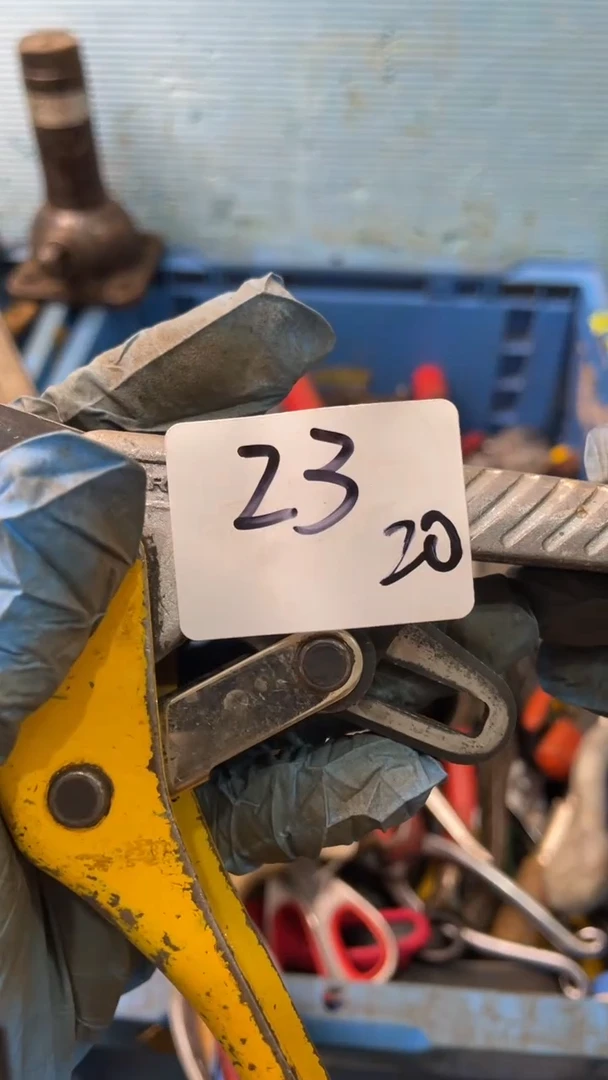 展**技家用五金工具一个 23