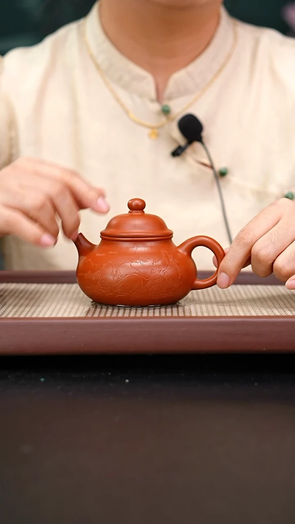 茶壶紫砂赵庄朱泥容天刻绘弥勒180cc吴国仙
