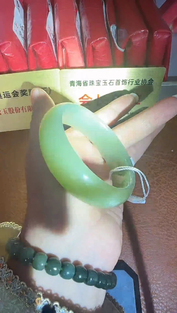 未镶嵌手镯和田玉12