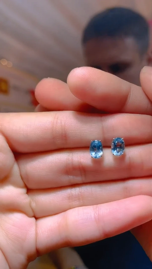 银S925镶嵌耳饰托帕石耳饰