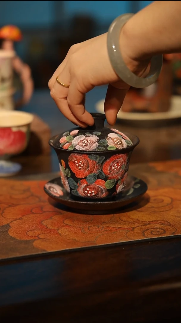 陶瓷景德镇高温釉下彩手工手绘款式