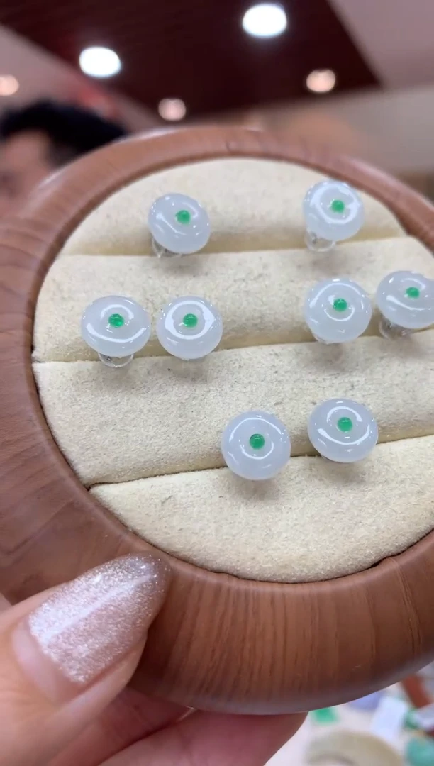 未镶嵌翡翠耳饰耳钉多样性发货1对