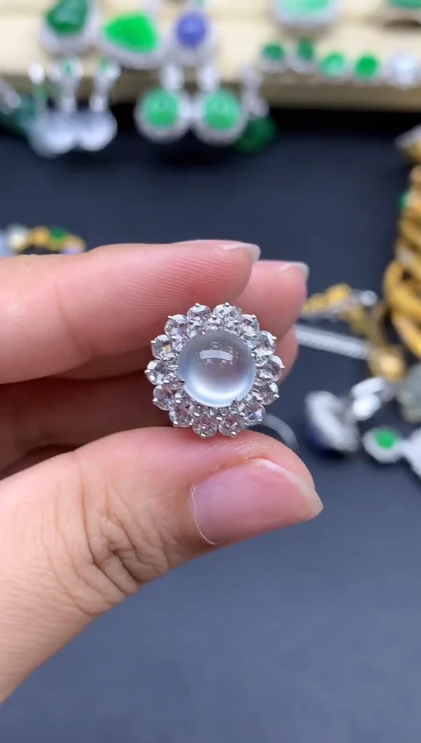 翡翠戒指18K金镶嵌661-春日珠宝