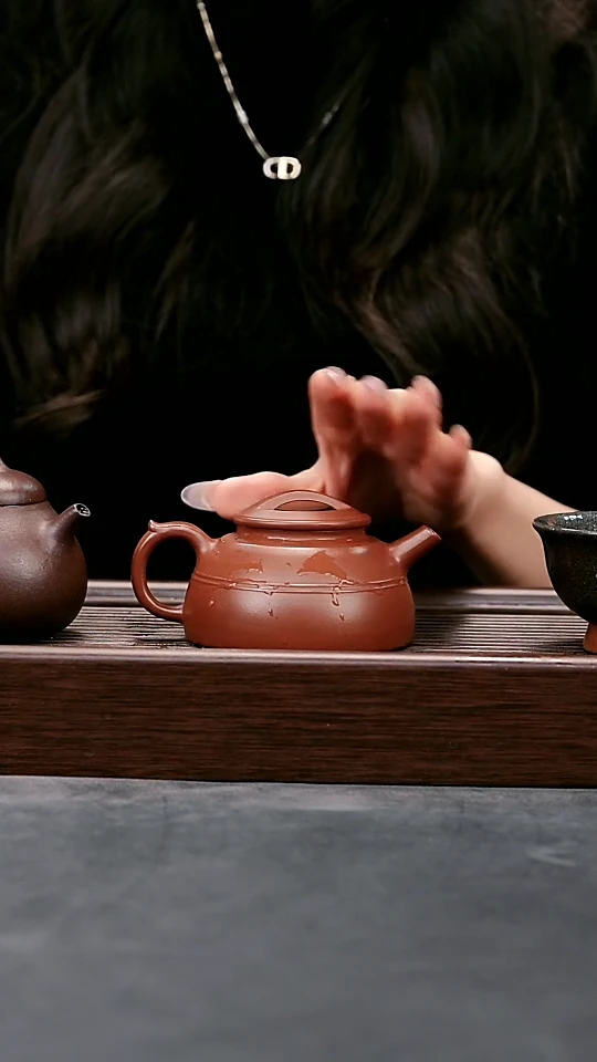 【闪购商品】紫砂茶壶红降坡上腰线